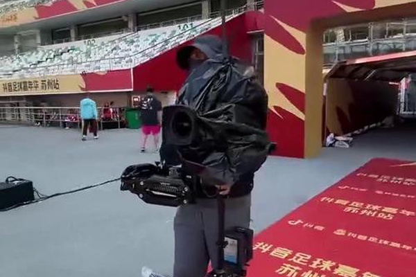 如何选择足球赛事直播团队